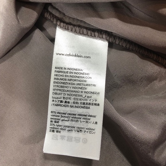 Calvin Klein velvet off the shoulder top - Picture 3 of 4